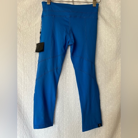NWT Stone Fox Sweat Blue Athletic Capri Crop Legging Yoga Pants - Picture 2 of 5